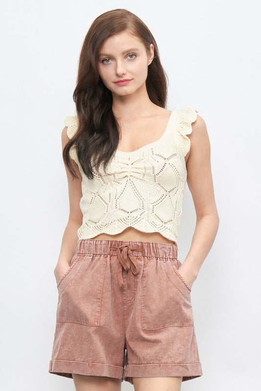 Scallp Bottom Detail Ruffle Sleeve Crochet Tank Sweater Cream